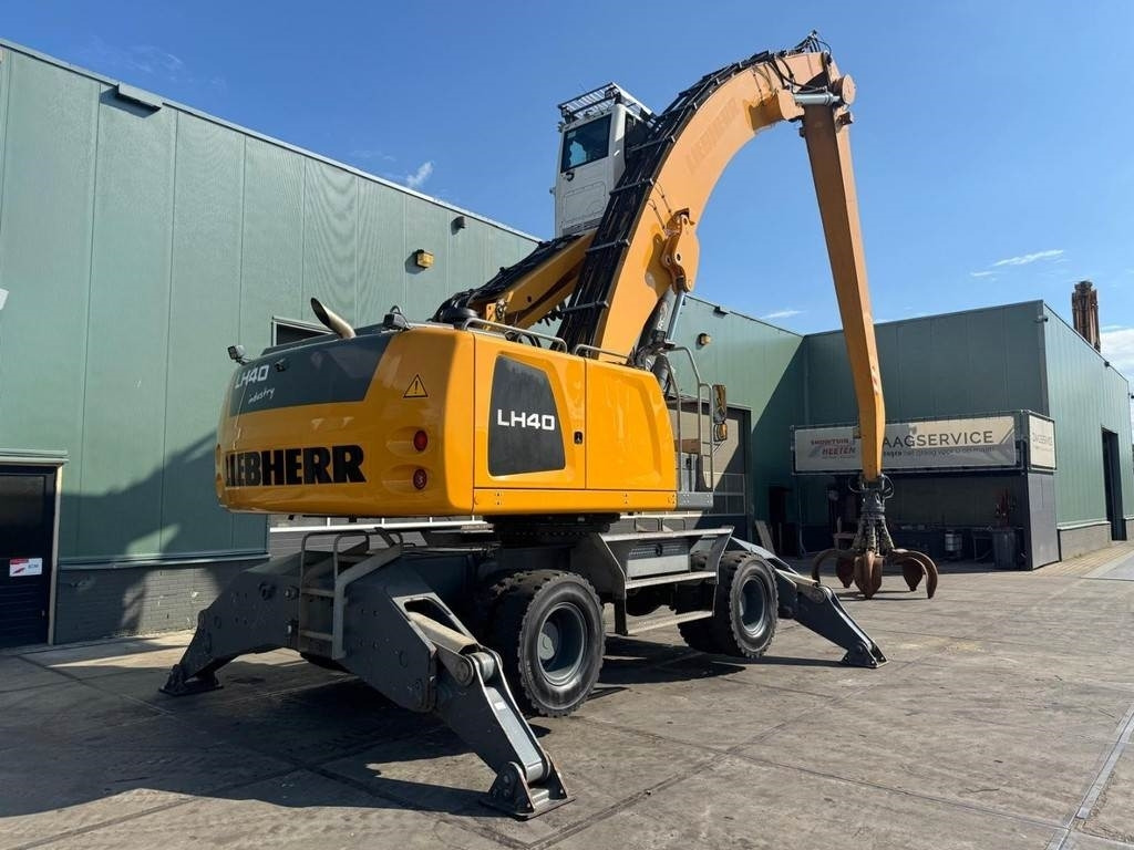 Liebherr LH 40 M - 垃圾/ 工业叉装车:图4 Liebherr LH 40 M - 垃圾/ 工业叉装车:图4