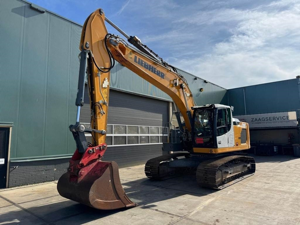Liebherr R922 LC - 履带式挖掘机:图2 Liebherr R922 LC - 履带式挖掘机:图2