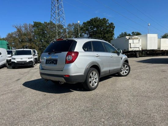 Chevrolet Captiva 3,2 V6 - 越野车:图4 Chevrolet Captiva 3,2 V6 - 越野车:图4