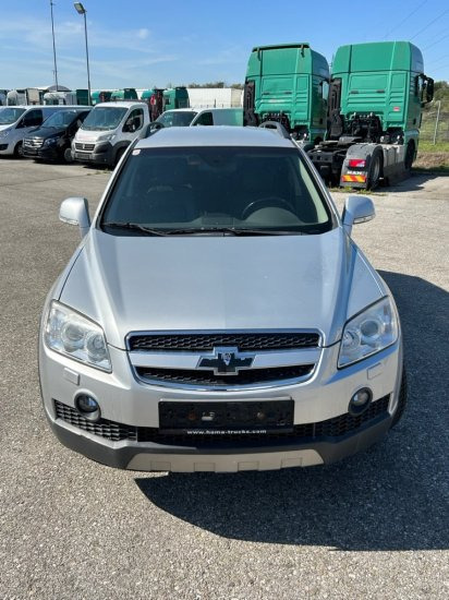 Chevrolet Captiva 3,2 V6 - 越野车:图2 Chevrolet Captiva 3,2 V6 - 越野车:图2