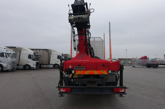 DAF FAT XF 510 mit Penz Ladekran 15Z8.70 inkl. Holzgreifer 6x4 - 木材运输车:图5 DAF FAT XF 510 mit Penz Ladekran 15Z8.70 inkl. Holzgreifer 6x4 - 木材运输车:图5