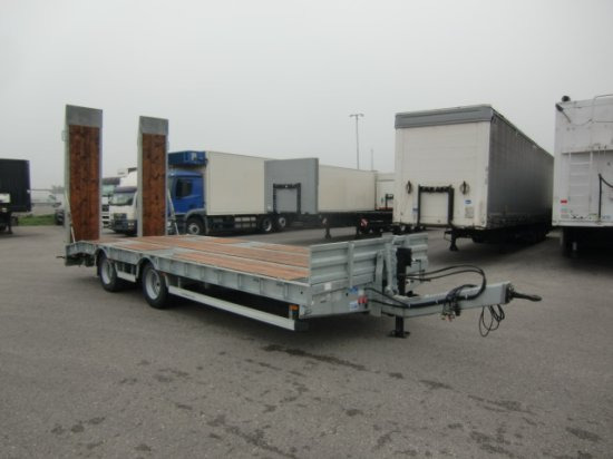 HUMBAUR HBTZ 217224 BS schräg Tandem-Tieflader Verzinkt, SAF-Achsen, - 低装载拖车:图3 HUMBAUR HBTZ 217224 BS schräg Tandem-Tieflader Verzinkt, SAF-Achsen, - 低装载拖车:图3