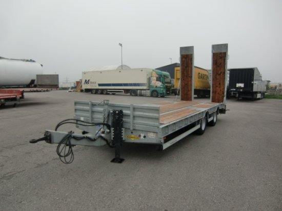 HUMBAUR HBTZ 217224 BS schräg Tandem-Tieflader Verzinkt, SAF-Achsen, - 低装载拖车:图1 HUMBAUR HBTZ 217224 BS schräg Tandem-Tieflader Verzinkt, SAF-Achsen, - 低装载拖车:图1