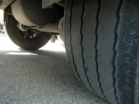 栏板式/ 平板半拖车 Hangler Plateau-Auflieger, Ausziehbar:图13 栏板式/ 平板半拖车 Hangler Plateau-Auflieger, Ausziehbar:图13