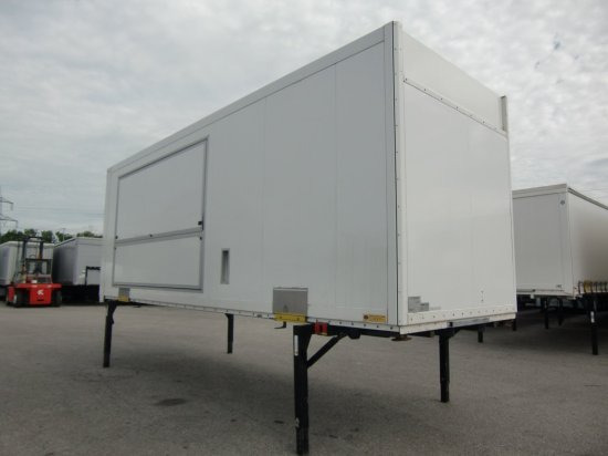 Krone Wechselpritsche 7,30 Meter Koffer Spezialaufbau, mobiler Messestand - 建筑集装箱:图3 Krone Wechselpritsche 7,30 Meter Koffer Spezialaufbau, mobiler Messestand - 建筑集装箱:图3
