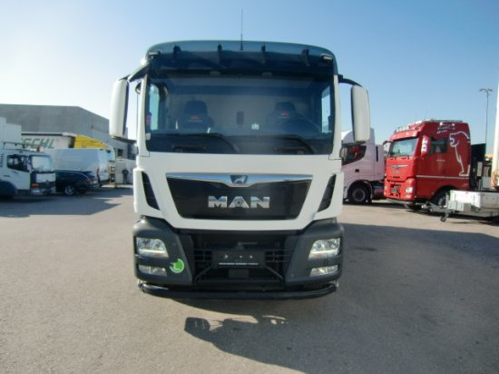 MAN TGS 18.420 Tiertransporter,Euro 6, Manual Seilwinde, el. Ladebordwand Voll Luft - 马匹运输车:图2 MAN TGS 18.420 Tiertransporter,Euro 6, Manual Seilwinde, el. Ladebordwand Voll Luft - 马匹运输车:图2