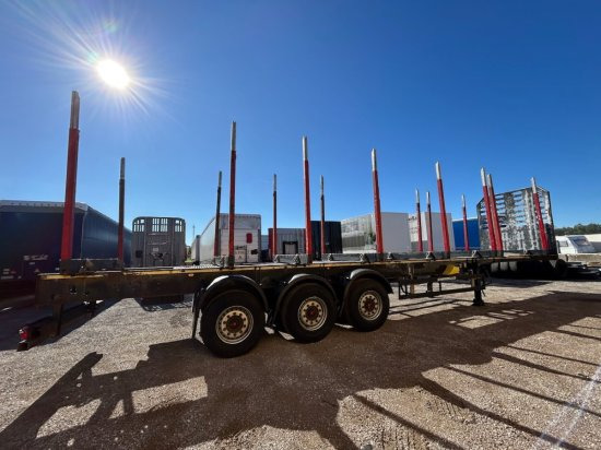 Schwarzmüller Holzauflieger, 8 Rungenpaare, SAF-Achsen, Liftachse - 木材运输半挂车:图4 Schwarzmüller Holzauflieger, 8 Rungenpaare, SAF-Achsen, Liftachse - 木材运输半挂车:图4