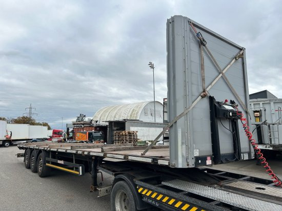 Schwarzmüller Plateau-Auflieger J Serie - 栏板式/ 平板半拖车:图2 Schwarzmüller Plateau-Auflieger J Serie - 栏板式/ 平板半拖车:图2