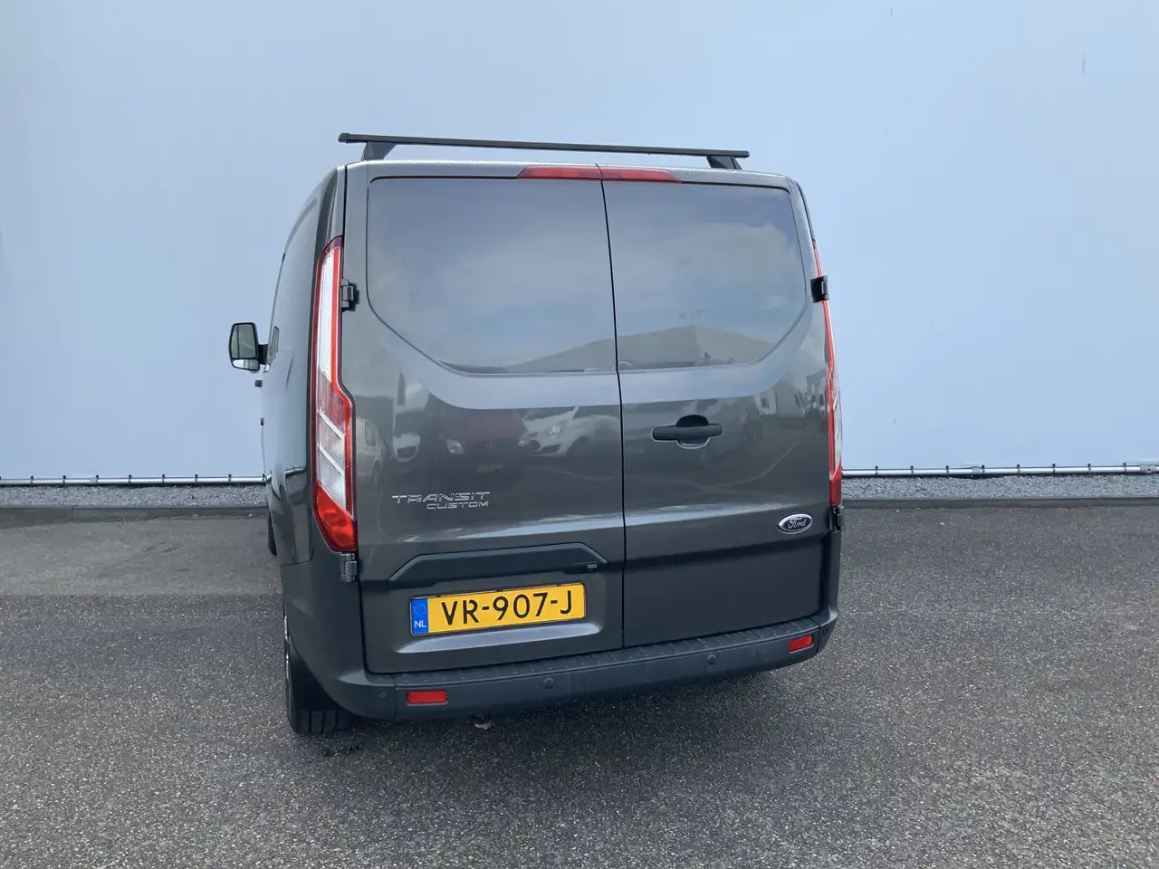 Ford Transit Custom 270 2.2 TDCI L1H1 Trend Airco Camera Cruise Dakdra - 无侧窗厢式货车:图2 Ford Transit Custom 270 2.2 TDCI L1H1 Trend Airco Camera Cruise Dakdra - 无侧窗厢式货车:图2