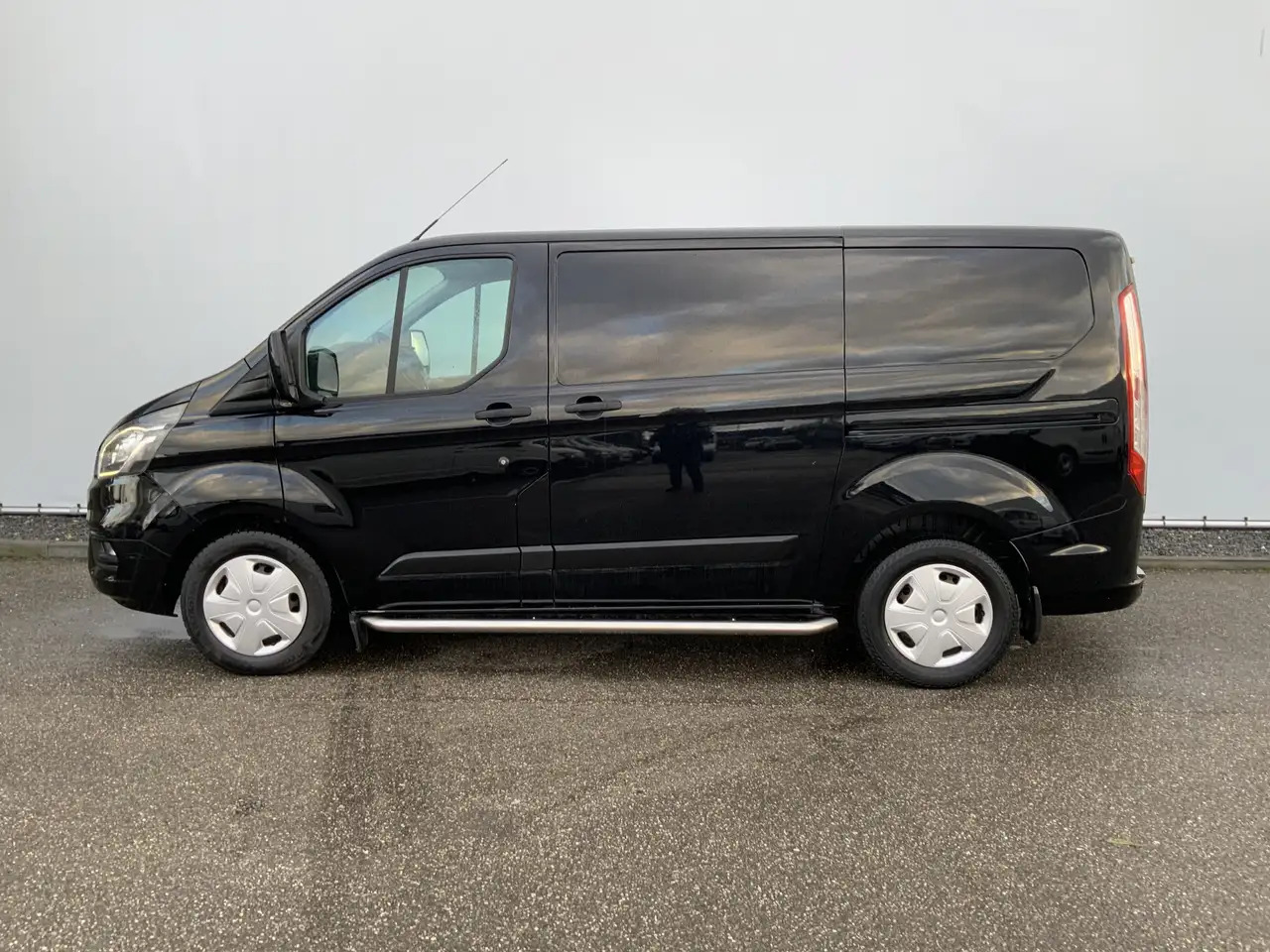 Ford Transit Custom 280 2.0 TDCI L1H1 Automaat Dub Schuifdeur Side Bar - 无侧窗厢式货车:图3 Ford Transit Custom 280 2.0 TDCI L1H1 Automaat Dub Schuifdeur Side Bar - 无侧窗厢式货车:图3