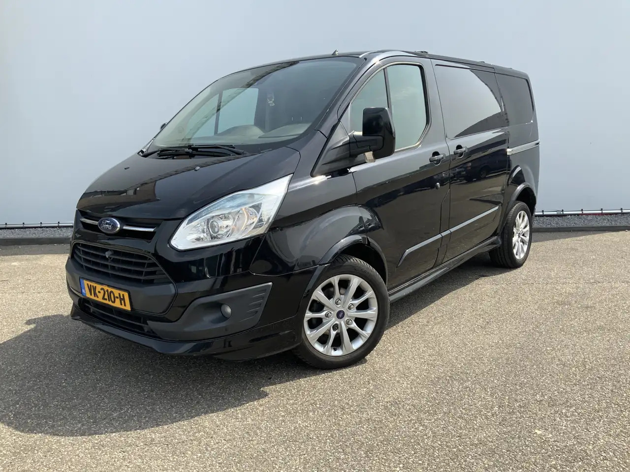 Ford Transit Custom 290 2.2 TDCI L1H1 Sport Airco Cruise 3 Zits Dub Sc - 紧凑型面包车:图1 Ford Transit Custom 290 2.2 TDCI L1H1 Sport Airco Cruise 3 Zits Dub Sc - 紧凑型面包车:图1