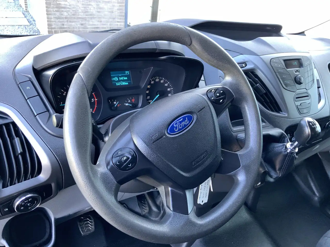 Ford Transit Custom 290 2.2 TDCI L2H1 Economy Edition Airco 3 Zits Tre - 无侧窗厢式货车:图4 Ford Transit Custom 290 2.2 TDCI L2H1 Economy Edition Airco 3 Zits Tre - 无侧窗厢式货车:图4