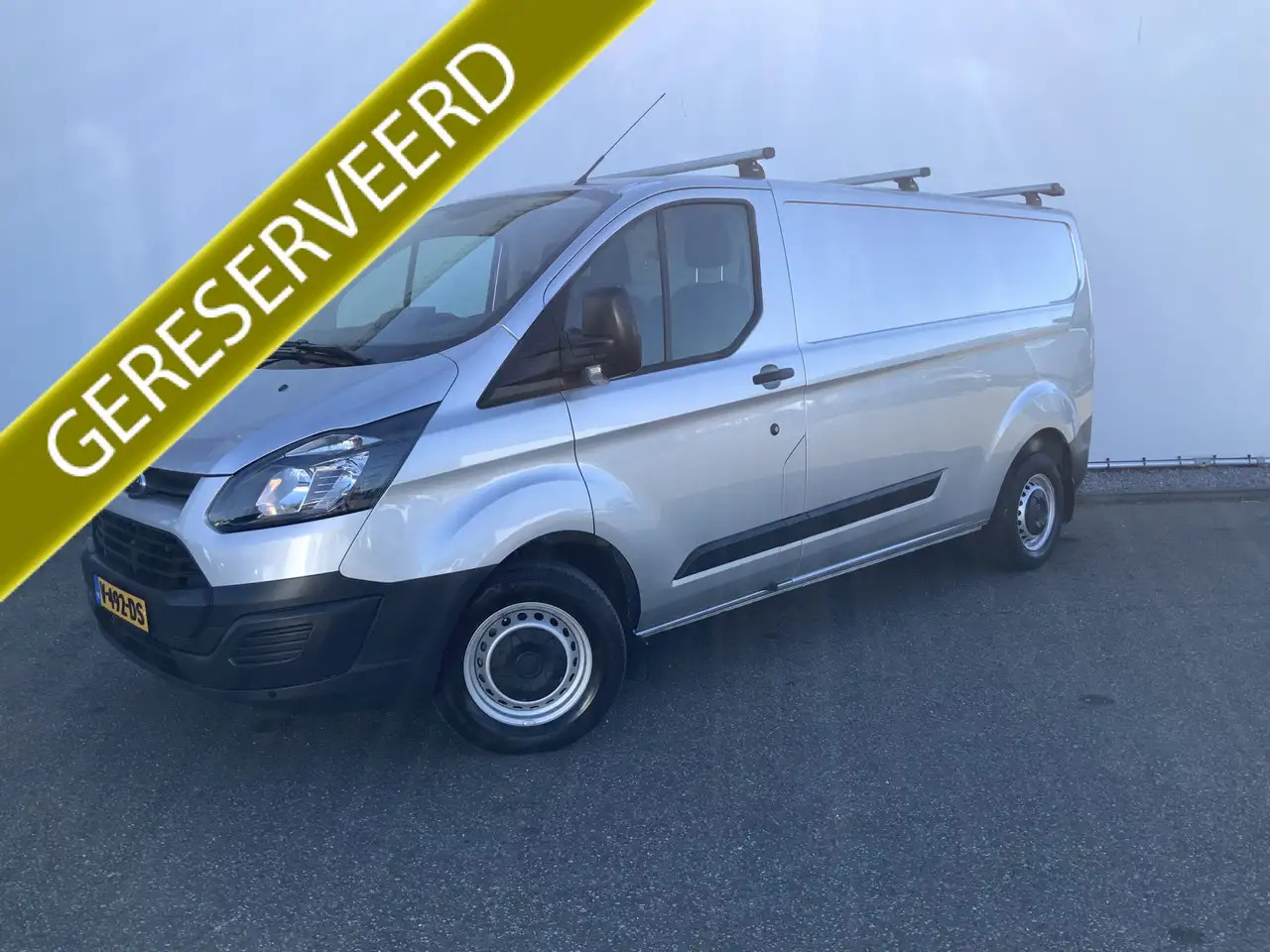 Ford Transit Custom 290 2.2 TDCI L2H1 Economy Edition Airco 3 Zits Tre - 无侧窗厢式货车:图1 Ford Transit Custom 290 2.2 TDCI L2H1 Economy Edition Airco 3 Zits Tre - 无侧窗厢式货车:图1