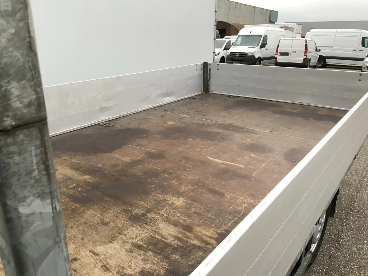 Iveco Daily 35S13 D 345 Pick Up Airco 3 Zits Trekhaak 3500 kg - 平板货车:图5 Iveco Daily 35S13 D 345 Pick Up Airco 3 Zits Trekhaak 3500 kg - 平板货车:图5