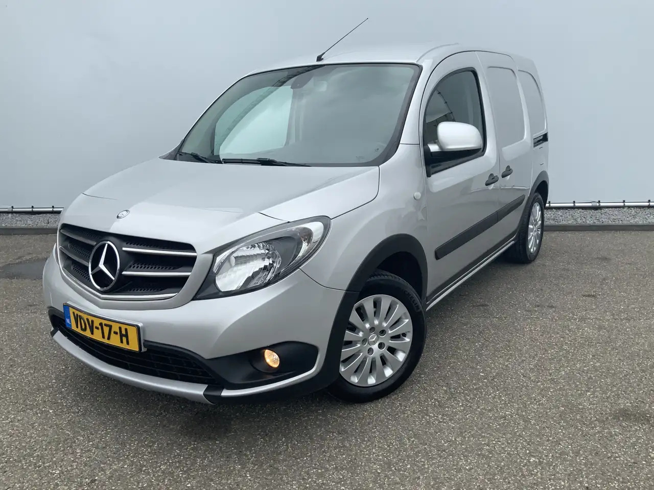 Mercedes-Benz Citan 109 CDI BlueEFFICIENCY Airco Dub Schuifdeur Cruise - 紧凑型面包车:图1 Mercedes-Benz Citan 109 CDI BlueEFFICIENCY Airco Dub Schuifdeur Cruise - 紧凑型面包车:图1