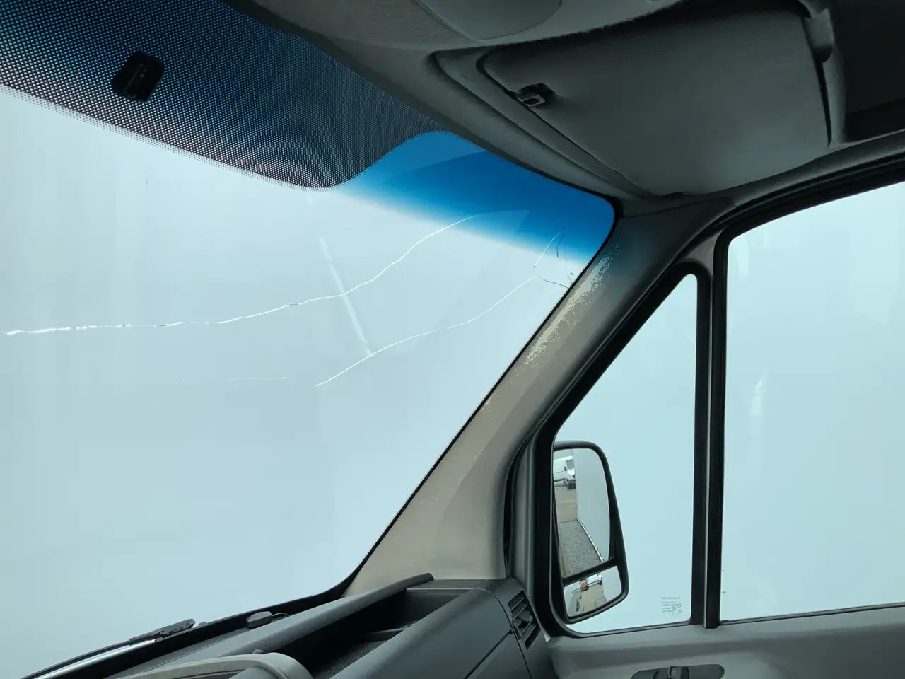 Mercedes-Benz Sprinter 213 2.2 CDI 325 L1H1 Airco Cruise Euro 4 租赁 Mercedes-Benz Sprinter 213 2.2 CDI 325 L1H1 Airco Cruise Euro 4：图11