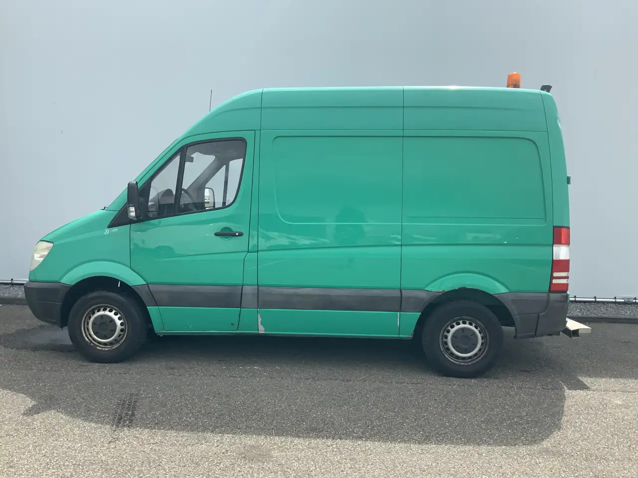 Mercedes-Benz Sprinter 311 2.2 CDI 325 H2 L1 Zits 3 Trekhaak 2800 kg & Op - 紧凑型面包车:图3 Mercedes-Benz Sprinter 311 2.2 CDI 325 H2 L1 Zits 3 Trekhaak 2800 kg & Op - 紧凑型面包车:图3