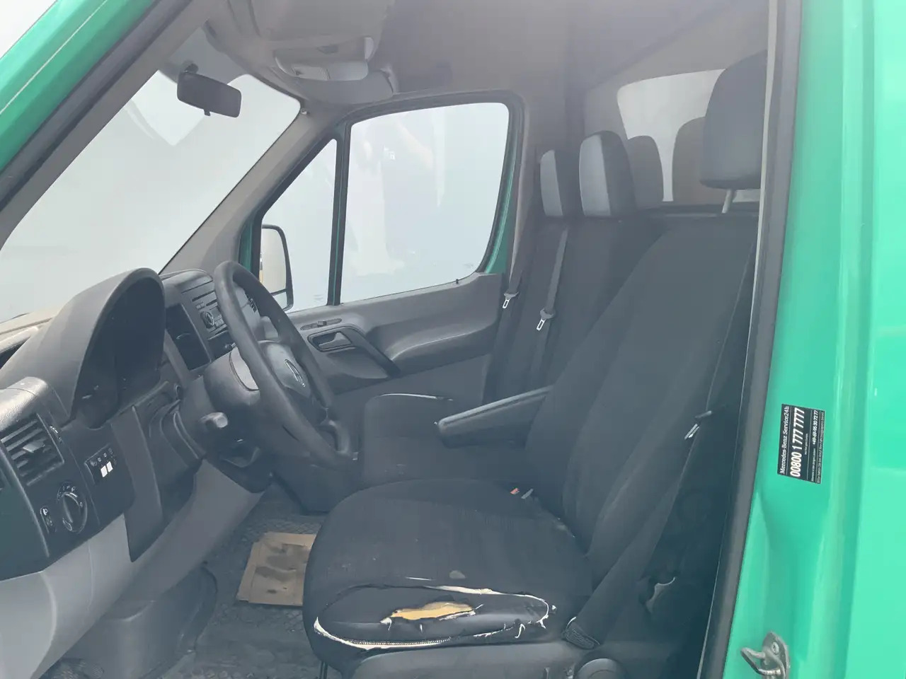 Mercedes-Benz Sprinter 311 2.2 CDI 325 H2 L1 Zits 3 Trekhaak 2800 kg & Op - 紧凑型面包车:图4 Mercedes-Benz Sprinter 311 2.2 CDI 325 H2 L1 Zits 3 Trekhaak 2800 kg & Op - 紧凑型面包车:图4