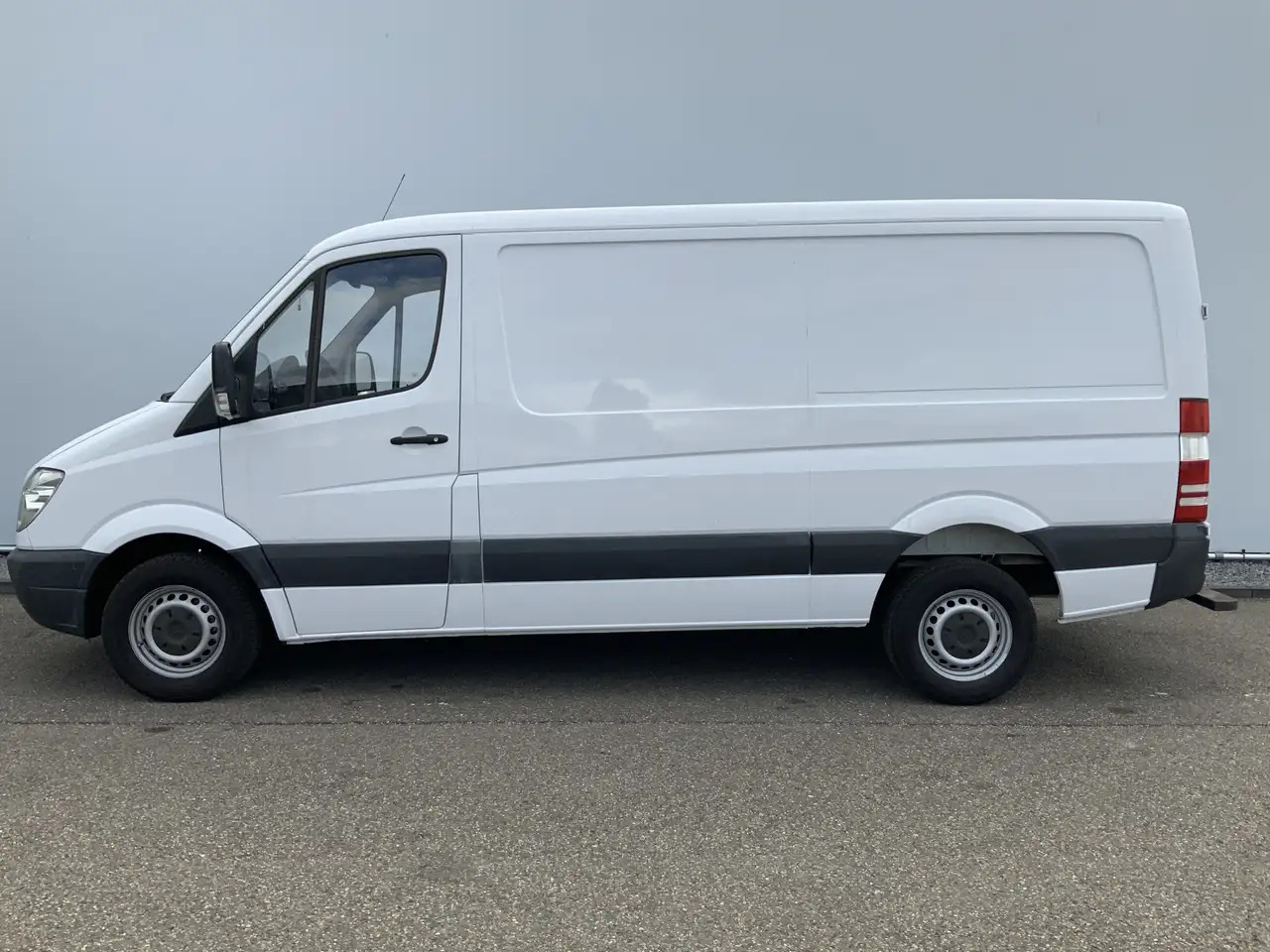 Mercedes-Benz Sprinter 311 2.2 CDI 366 L2 H1 Automaat Trekhaak 2800 kg 3 - 无侧窗厢式货车:图3 Mercedes-Benz Sprinter 311 2.2 CDI 366 L2 H1 Automaat Trekhaak 2800 kg 3 - 无侧窗厢式货车:图3
