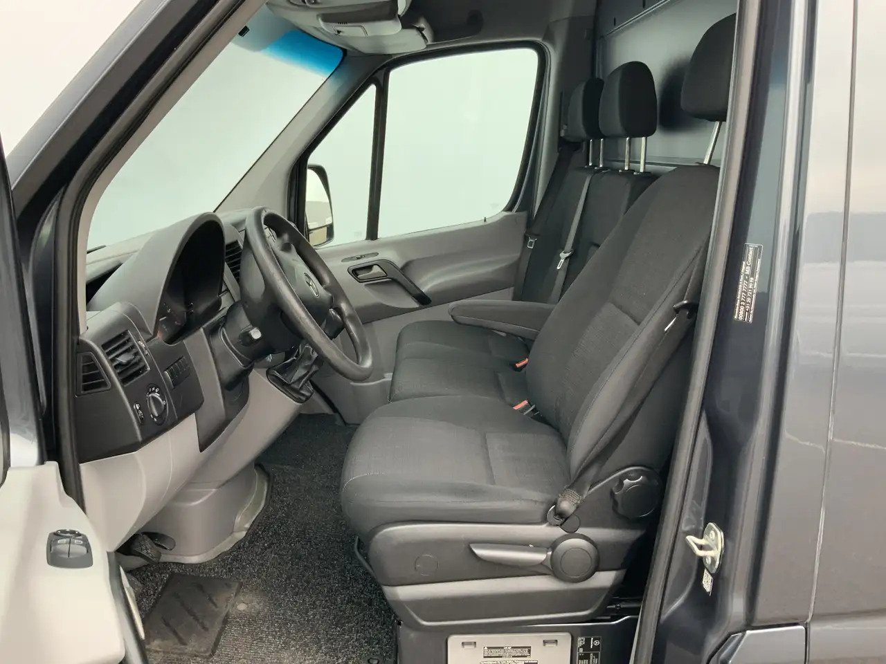 无侧窗厢式货车 Mercedes-Benz Sprinter 311 2.2 CDI 366 L2H1 Airco 3 Zits Opstap& Trekhaak：图6