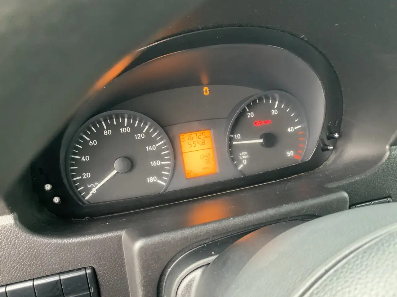 Mercedes-Benz Sprinter 311 2.2 CDI 366 L2H1 Airco 3 Zits Opstap& Trekhaak - 无侧窗厢式货车:图3 Mercedes-Benz Sprinter 311 2.2 CDI 366 L2H1 Airco 3 Zits Opstap& Trekhaak - 无侧窗厢式货车:图3