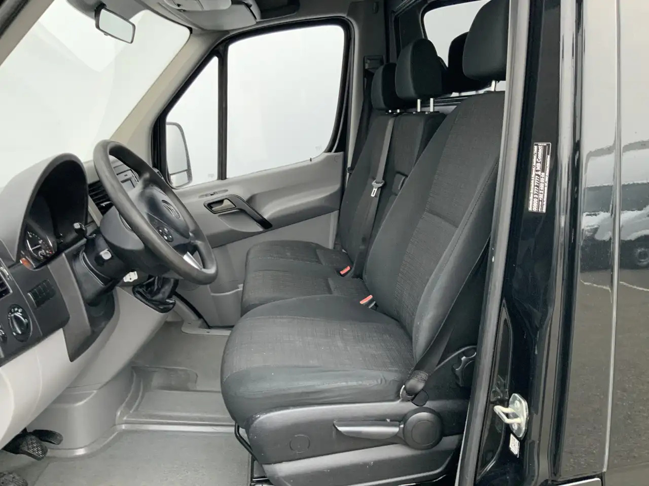 Mercedes-Benz Sprinter 314 2.2 CDI 366 L2H2 Airco 3 Zits Trekhaak 2000 kg - 无侧窗厢式货车:图4 Mercedes-Benz Sprinter 314 2.2 CDI 366 L2H2 Airco 3 Zits Trekhaak 2000 kg - 无侧窗厢式货车:图4