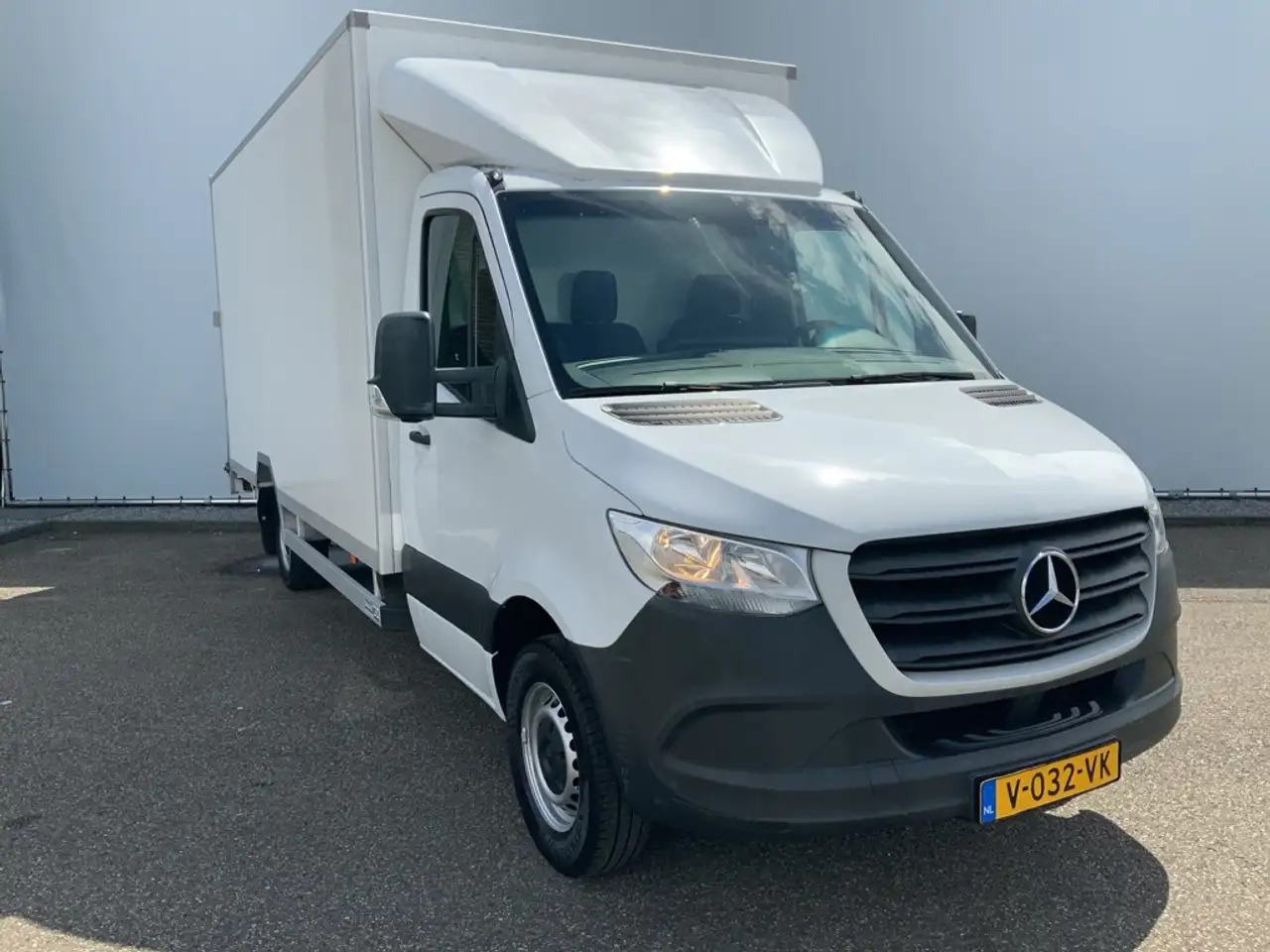 Mercedes-Benz Sprinter 314 2.2 CDI 432 Automaat Meubelbak & Klep Veer Air - 厢式货车:图2 Mercedes-Benz Sprinter 314 2.2 CDI 432 Automaat Meubelbak & Klep Veer Air - 厢式货车:图2