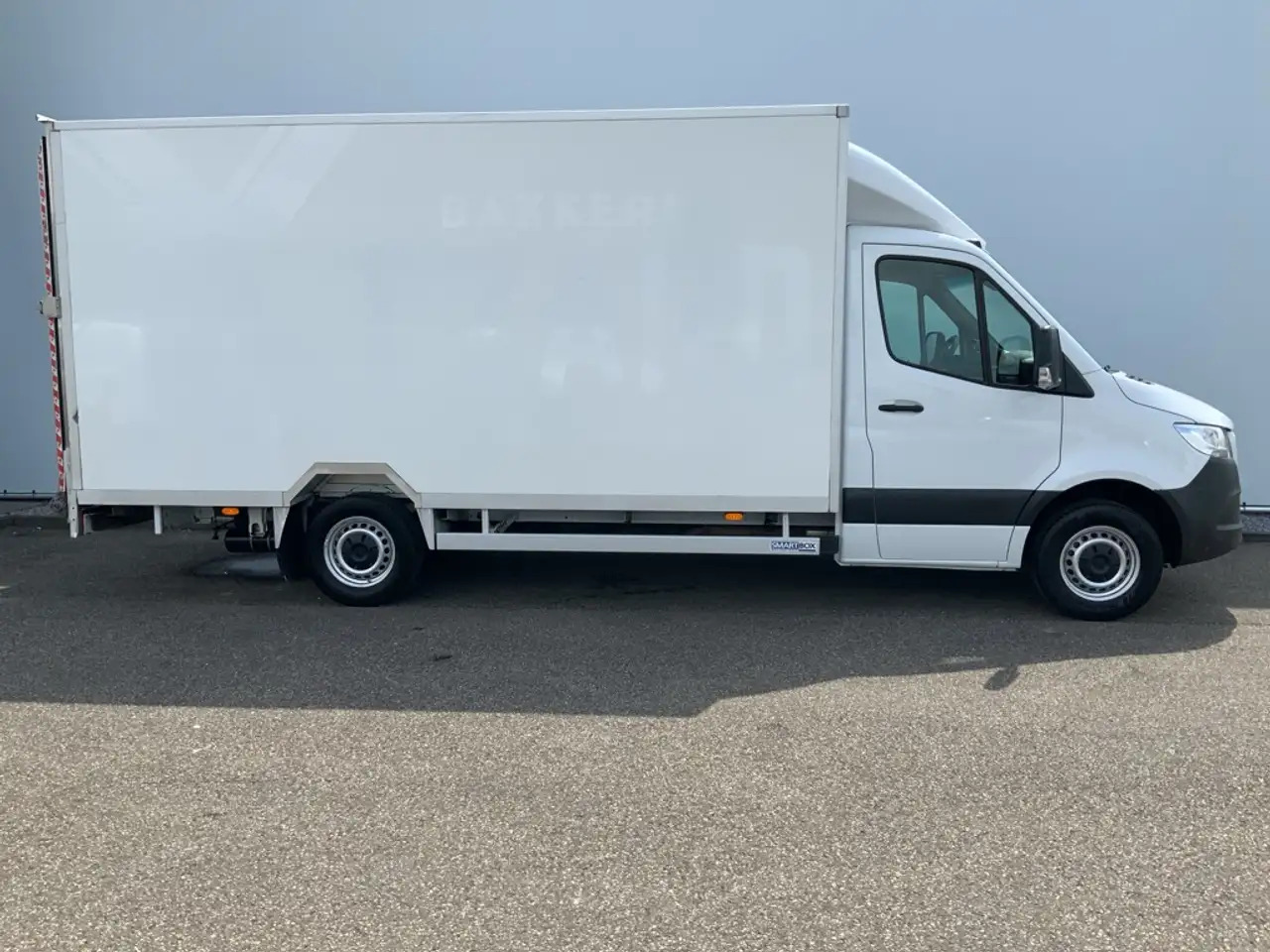 Mercedes-Benz Sprinter 314 2.2 CDI 432 Automaat Meubelbak & Klep Veer Air - 厢式货车:图3 Mercedes-Benz Sprinter 314 2.2 CDI 432 Automaat Meubelbak & Klep Veer Air - 厢式货车:图3