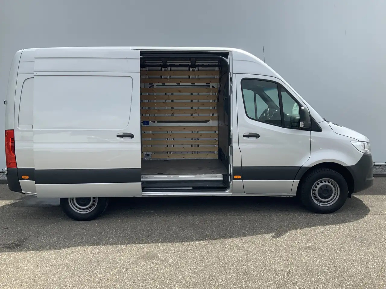 无侧窗厢式货车 Mercedes-Benz Sprinter 315 1.9 CDI L2H2 Automaat 3 Zits Airco Navi Camera：图23