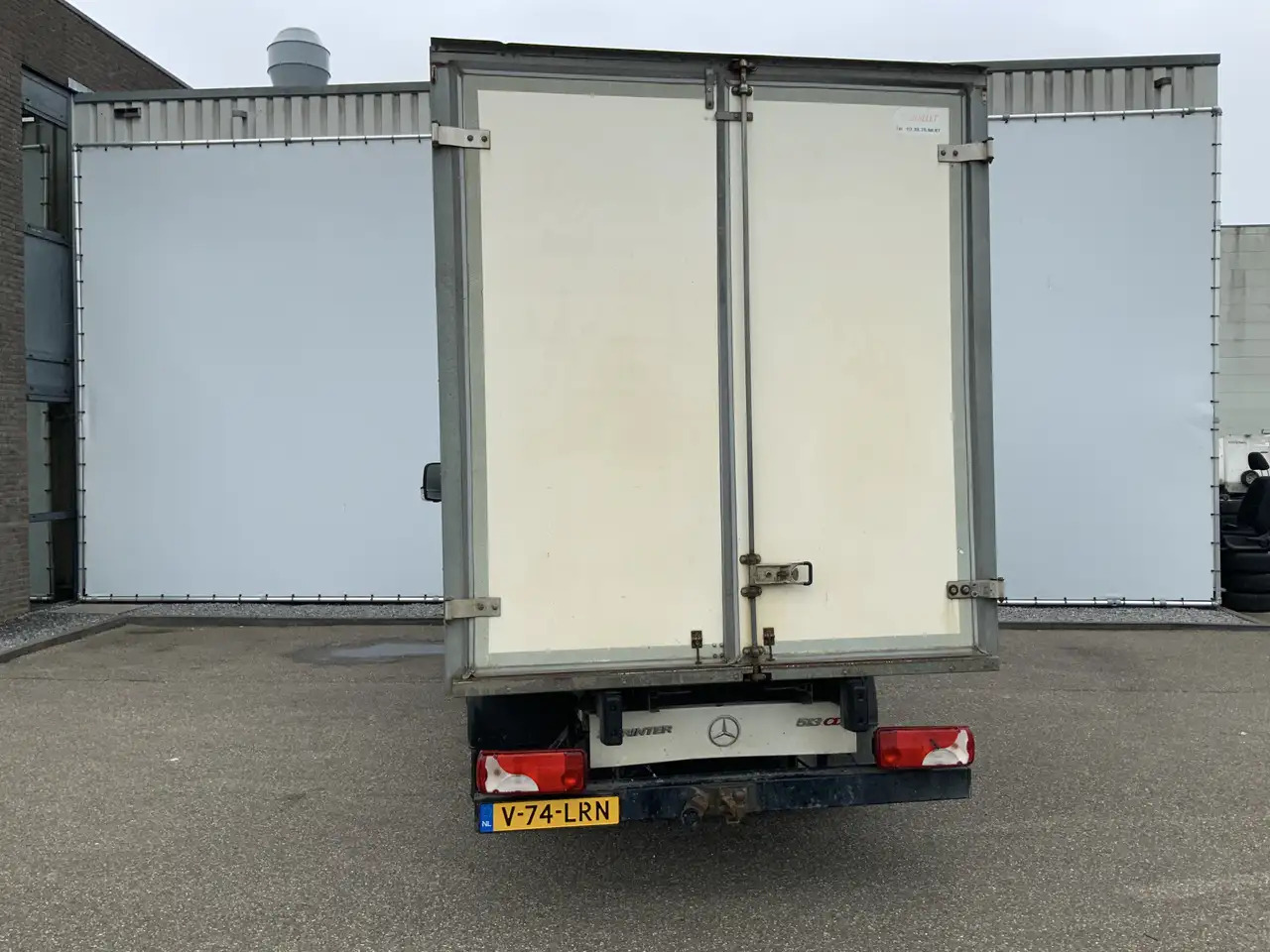 Mercedes-Benz Sprinter 513 2.2 CDI 432 Meubelbak & Deuren 3 Zits Cruise T - 厢式货车:图2 Mercedes-Benz Sprinter 513 2.2 CDI 432 Meubelbak & Deuren 3 Zits Cruise T - 厢式货车:图2