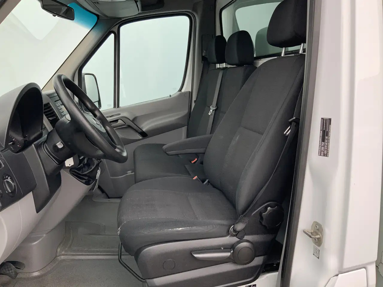 Mercedes-Benz Sprinter 516 2.2 CDI 432 Meubelbak&Deuren &Trap Airco 3 Zit - 厢式货车:图4 Mercedes-Benz Sprinter 516 2.2 CDI 432 Meubelbak&Deuren &Trap Airco 3 Zit - 厢式货车:图4