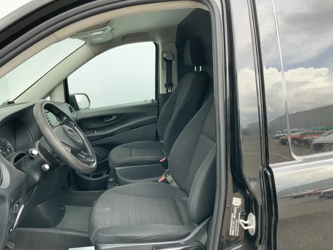 Mercedes-Benz Vito 116 CDI Lang Automaat Airco Cruise Camera Navi Sid - 无侧窗厢式货车:图5 Mercedes-Benz Vito 116 CDI Lang Automaat Airco Cruise Camera Navi Sid - 无侧窗厢式货车:图5