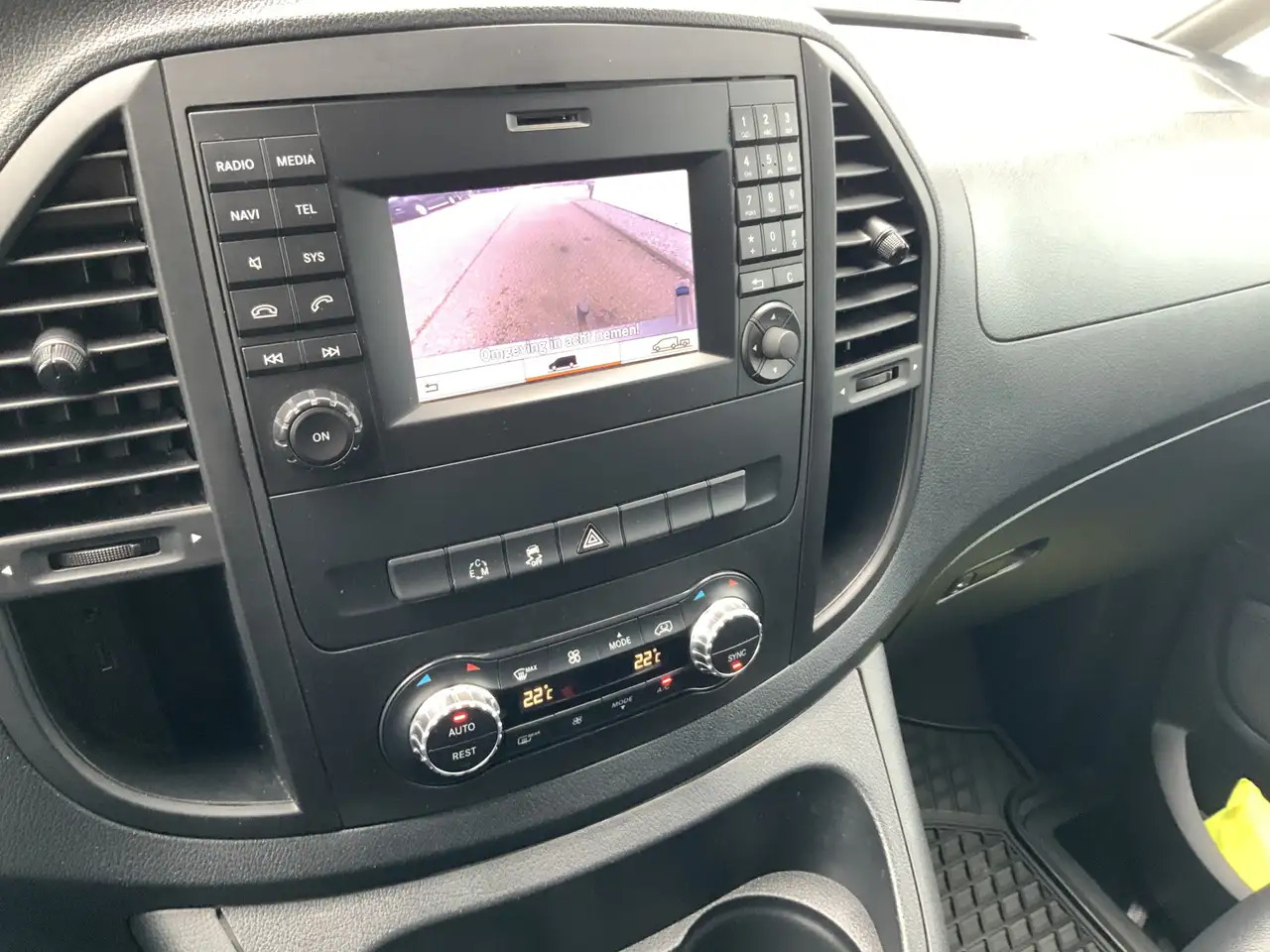 Mercedes-Benz Vito 116 CDI Lang Automaat Airco Cruise Camera Trekhaak - 无侧窗厢式货车:图3 Mercedes-Benz Vito 116 CDI Lang Automaat Airco Cruise Camera Trekhaak - 无侧窗厢式货车:图3