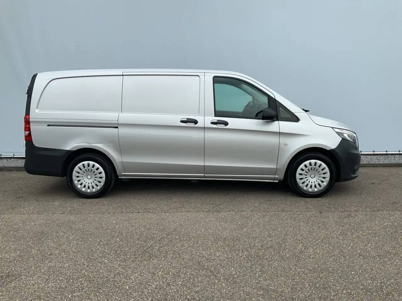 Mercedes-Benz Vito 119 CDI Lang Automaat Airco Cruise Trekhaak 2500 k - 其他机械:图3 Mercedes-Benz Vito 119 CDI Lang Automaat Airco Cruise Trekhaak 2500 k - 其他机械:图3