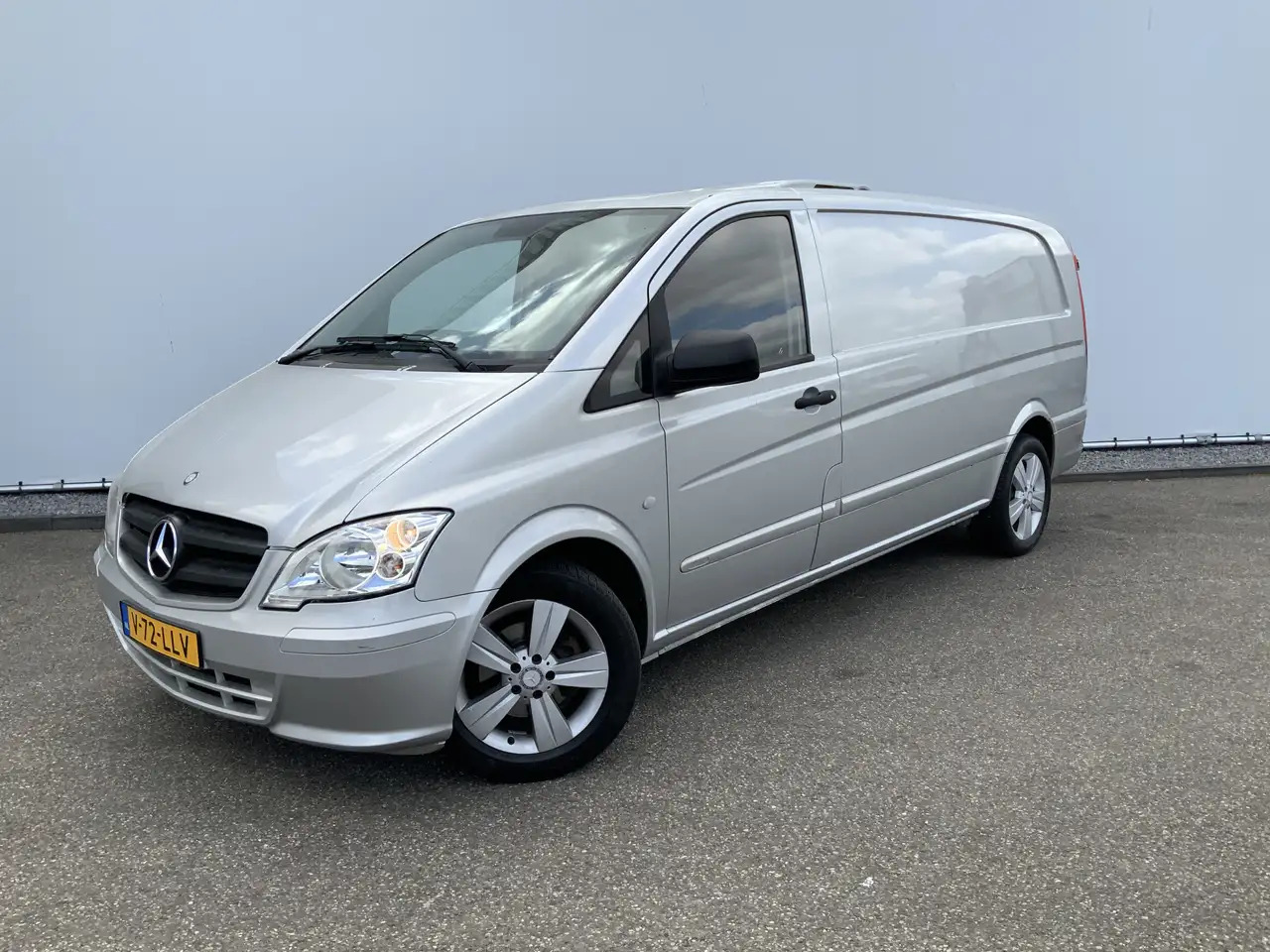 Mercedes-Benz Vito 122 CDI Automaat Koel Auto werkt 100 % 0.gr Airco - 冷藏货车:图1 Mercedes-Benz Vito 122 CDI Automaat Koel Auto werkt 100 % 0.gr Airco - 冷藏货车:图1