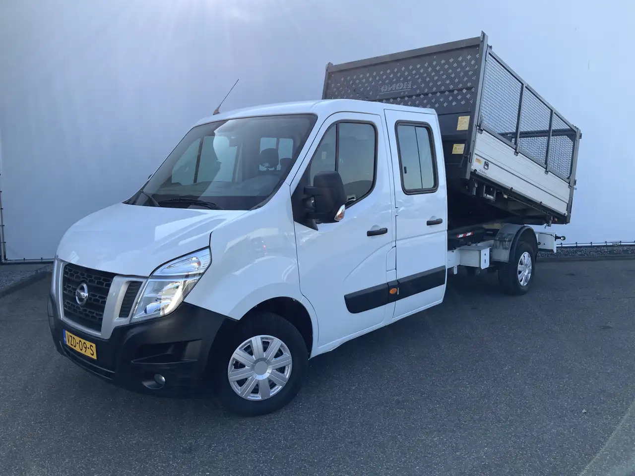 Nissan NV400 2.3 dCi L3H1 Dub Cab 3 Zijde Kipper Airco Bakmaat - 翻斗货车:图1 Nissan NV400 2.3 dCi L3H1 Dub Cab 3 Zijde Kipper Airco Bakmaat - 翻斗货车:图1