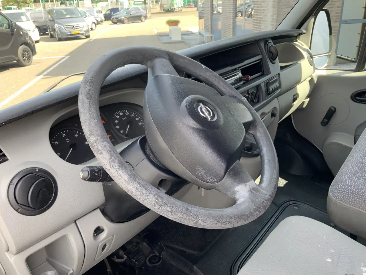 Opel Movano 1.9 CDTi L1H1(Koppeling Defect) 3 Zits Trekhaak 20 - 紧凑型面包车:图5 Opel Movano 1.9 CDTi L1H1(Koppeling Defect) 3 Zits Trekhaak 20 - 紧凑型面包车:图5