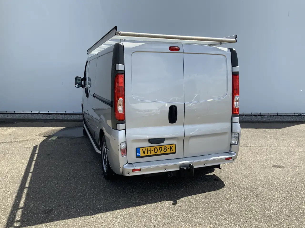 Opel Vivaro 2.0 CDTI L2H1 Airco Cruise 3 Zits Trekhaak 2000 kg - 其他机械:图2 Opel Vivaro 2.0 CDTI L2H1 Airco Cruise 3 Zits Trekhaak 2000 kg - 其他机械:图2