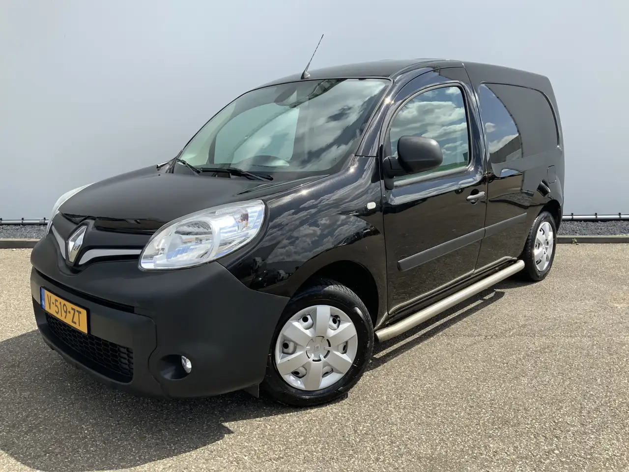 Renault Kangoo 1.5 dCi 90 Energy Comfort Plus .Sortimo Kasten Com - 紧凑型面包车:图1 Renault Kangoo 1.5 dCi 90 Energy Comfort Plus .Sortimo Kasten Com - 紧凑型面包车:图1