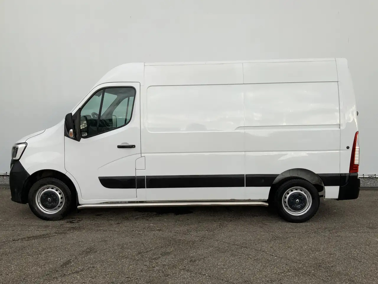Renault Master T35 2.3 dCi 135 L2H2 Airco Cruise 3 Zits Camera Na - 无侧窗厢式货车:图3 Renault Master T35 2.3 dCi 135 L2H2 Airco Cruise 3 Zits Camera Na - 无侧窗厢式货车:图3