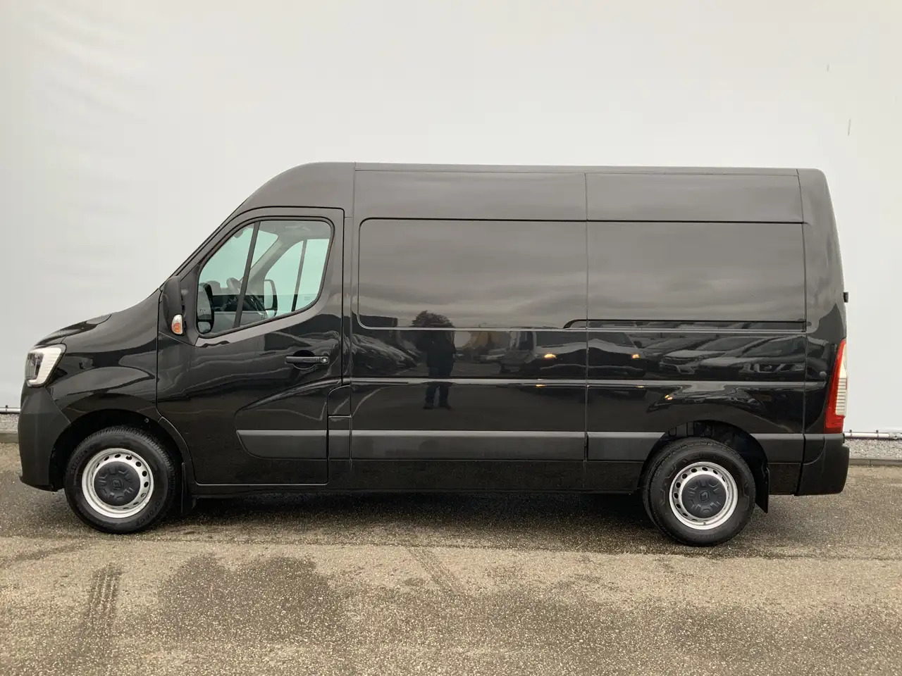 Renault Master T35 2.3 dCi 150 L2H2 Airco Cruise Camera 3 Zits Na - 无侧窗厢式货车:图3 Renault Master T35 2.3 dCi 150 L2H2 Airco Cruise Camera 3 Zits Na - 无侧窗厢式货车:图3