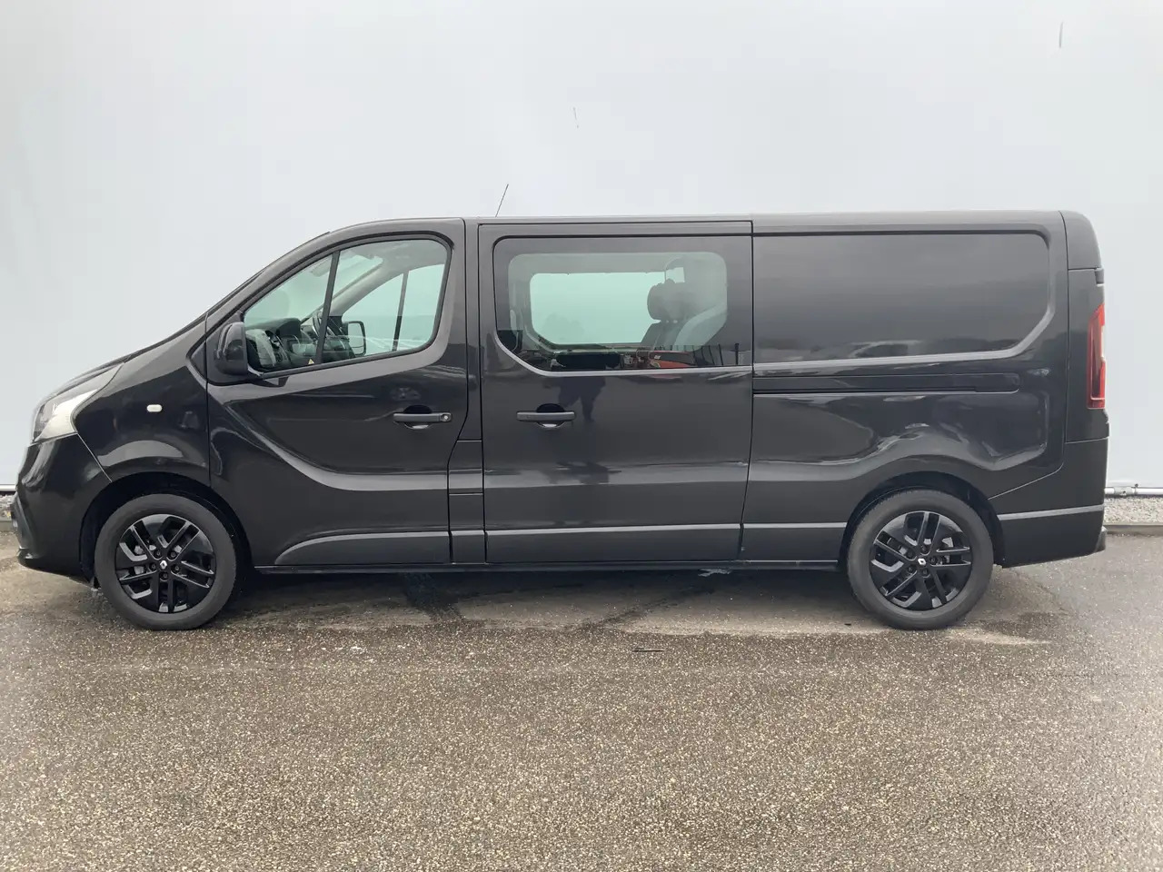 Renault Trafic 1.6 dCi T29 L2H1 Dub Cab 5 Zits Airco Cruise Navi - 康比货车:图3 Renault Trafic 1.6 dCi T29 L2H1 Dub Cab 5 Zits Airco Cruise Navi - 康比货车:图3