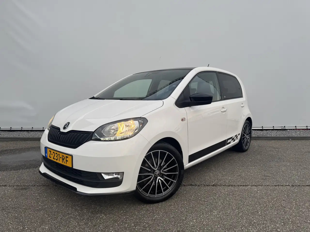Skoda Citigo 1.0 Greentech Style Monte-Carlo Airco, Panoramadak - 掀背车:图1 Skoda Citigo 1.0 Greentech Style Monte-Carlo Airco, Panoramadak - 掀背车:图1