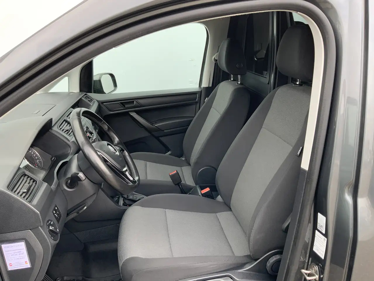 Volkswagen Caddy 2.0 TDI L2H1 AUTOMAAT BMT Maxi Exclusive Edition A - 紧凑型面包车:图4 Volkswagen Caddy 2.0 TDI L2H1 AUTOMAAT BMT Maxi Exclusive Edition A - 紧凑型面包车:图4