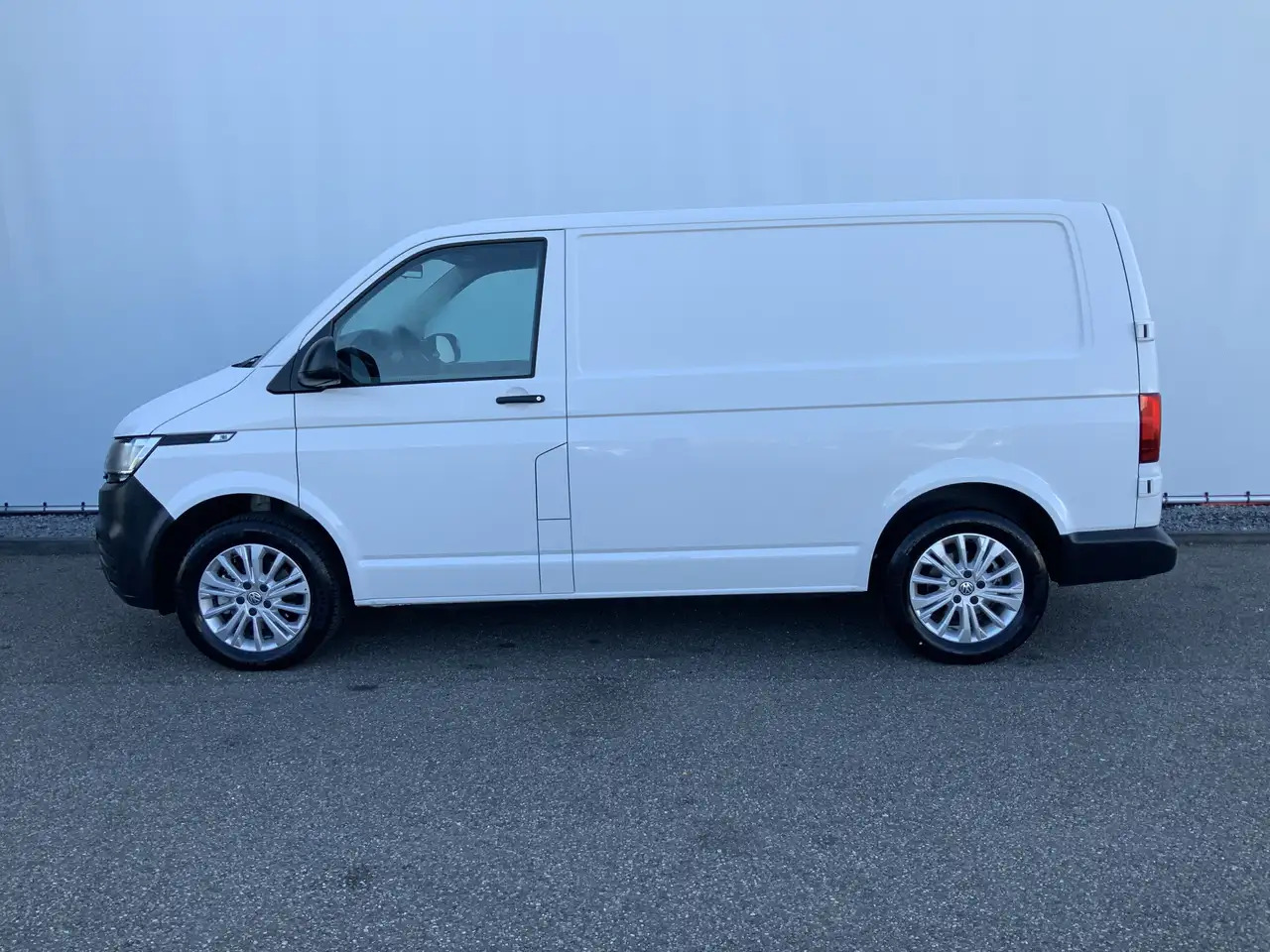 Volkswagen T6.1 Transporter 2.0 TDI L1H1 26 Economy Business Airco Cruise 3 Zi - 其他机械:图3 Volkswagen T6.1 Transporter 2.0 TDI L1H1 26 Economy Business Airco Cruise 3 Zi - 其他机械:图3