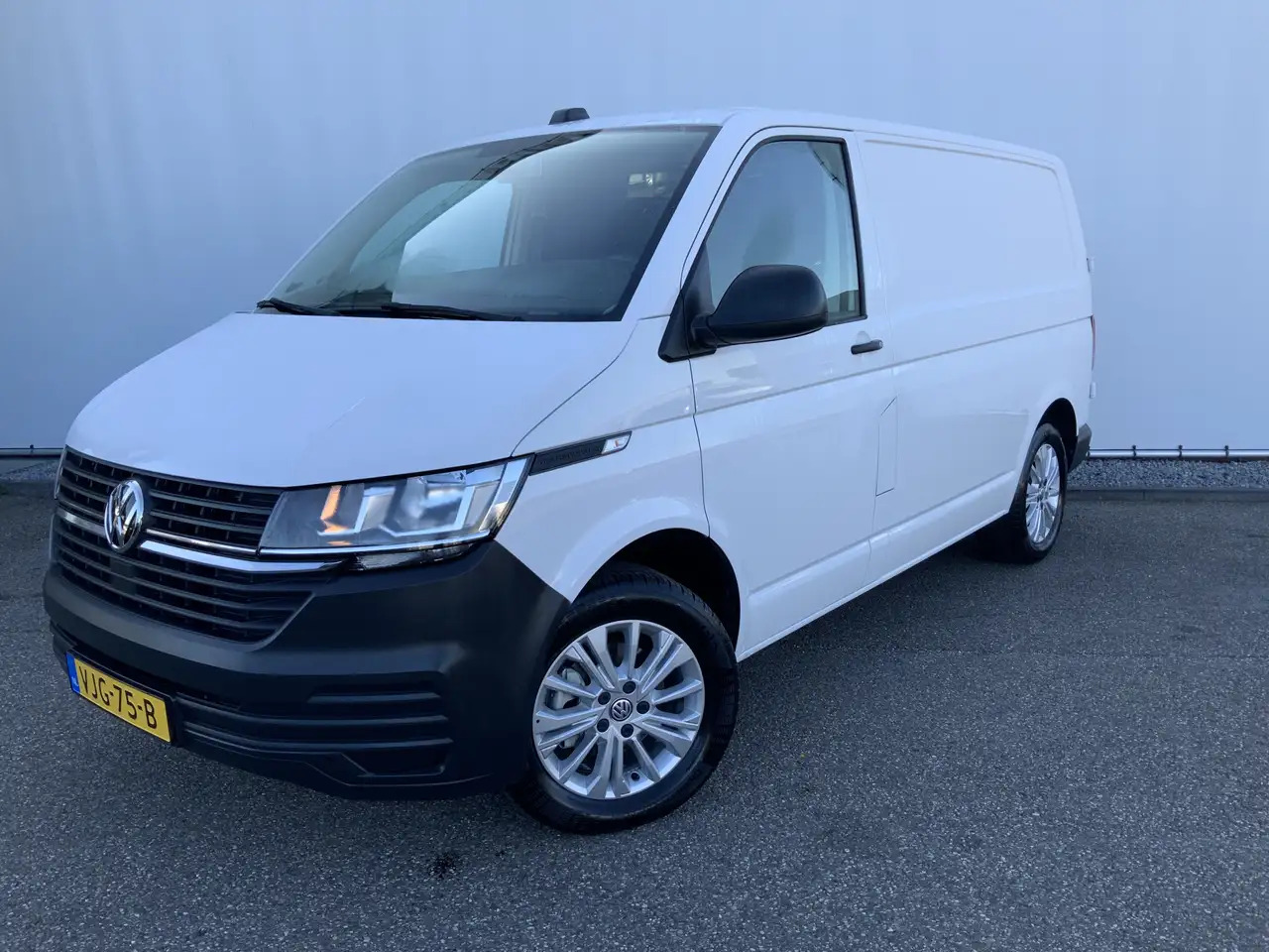 Volkswagen T6.1 Transporter 2.0 TDI L1H1 26 Economy Business Airco Cruise 3 Zi - 其他机械:图1 Volkswagen T6.1 Transporter 2.0 TDI L1H1 26 Economy Business Airco Cruise 3 Zi - 其他机械:图1