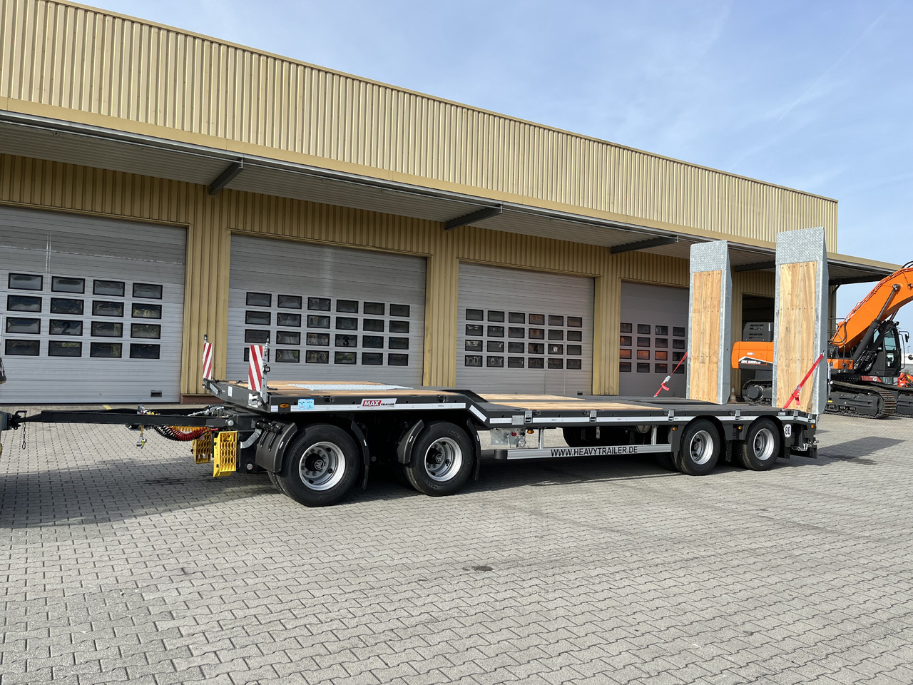 FAYMONVILLE MAX Trailer 4(2+2)-Achs-Anhänger mit hydr. Rampen - 低装载拖车:图3 FAYMONVILLE MAX Trailer 4(2+2)-Achs-Anhänger mit hydr. Rampen - 低装载拖车:图3