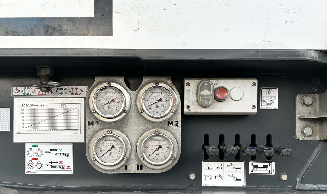 Faymonville MAX Trailer 3-Achs-Tiefbett mit Pendelachsen - 低装载半拖车:图3 Faymonville MAX Trailer 3-Achs-Tiefbett mit Pendelachsen - 低装载半拖车:图3