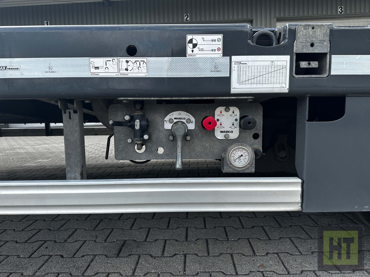 Faymonville MAX Trailer 4-Achs-Mega-Tele-Semi-niedrigbereift - 低装载半拖车:图5 Faymonville MAX Trailer 4-Achs-Mega-Tele-Semi-niedrigbereift - 低装载半拖车:图5