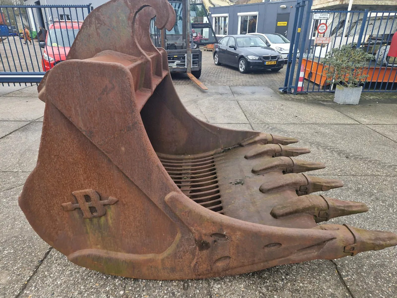 Boforce hardox puinbak CW55 smal in topconditie! - 铲斗 适用于 建筑机械:图3 Boforce hardox puinbak CW55 smal in topconditie! - 铲斗 适用于 建筑机械:图3